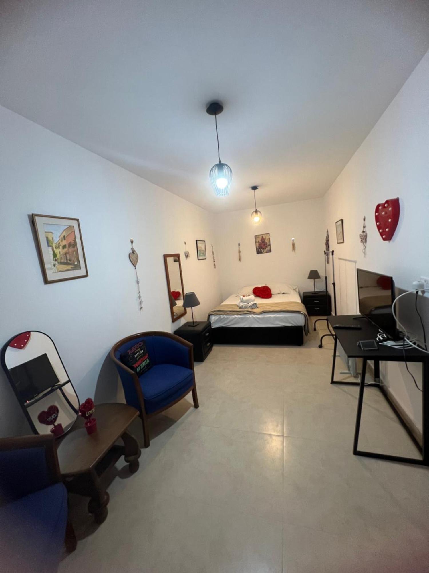 Apartment Charalambous