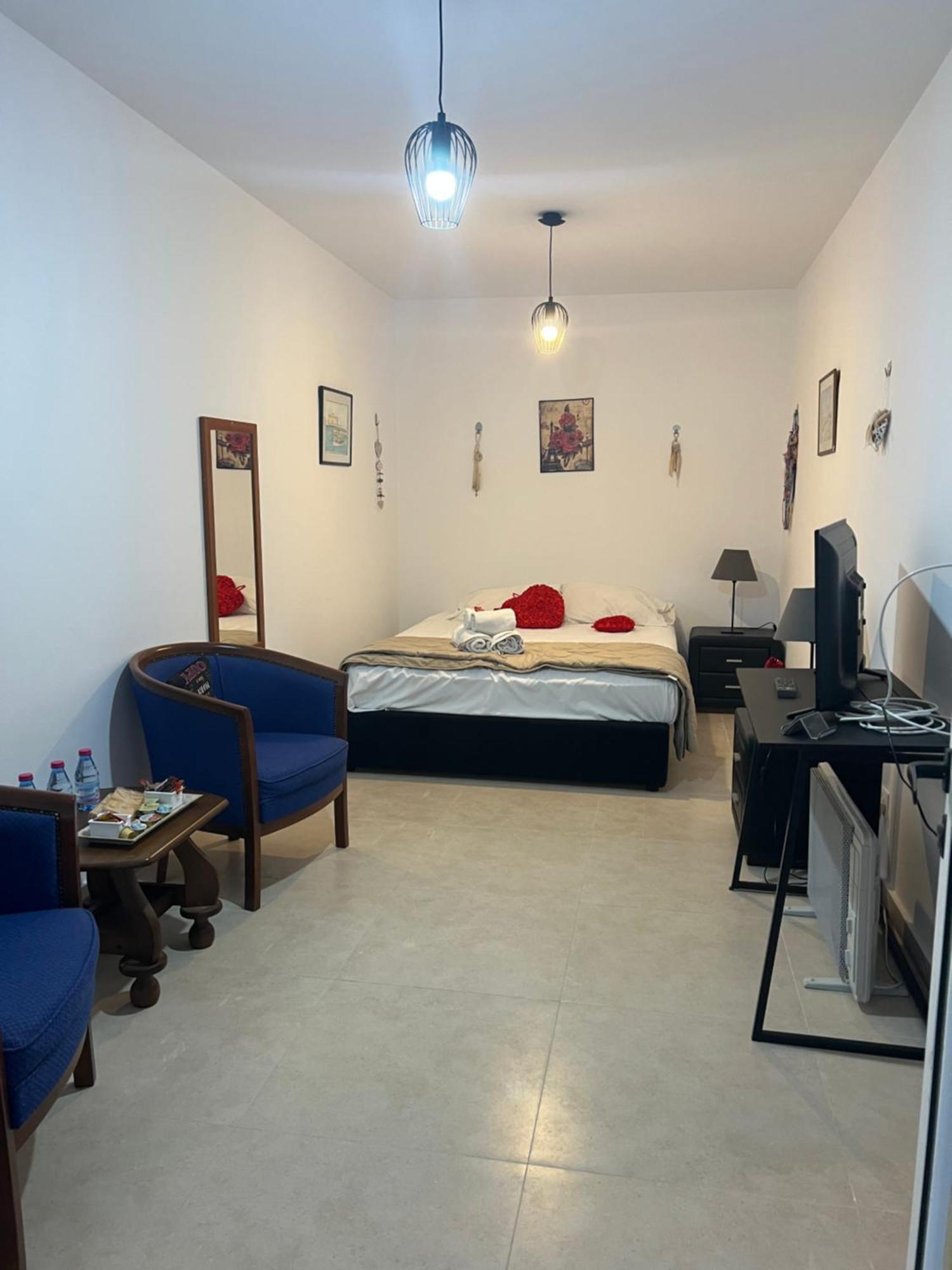 Charalambous Apartment Paphos