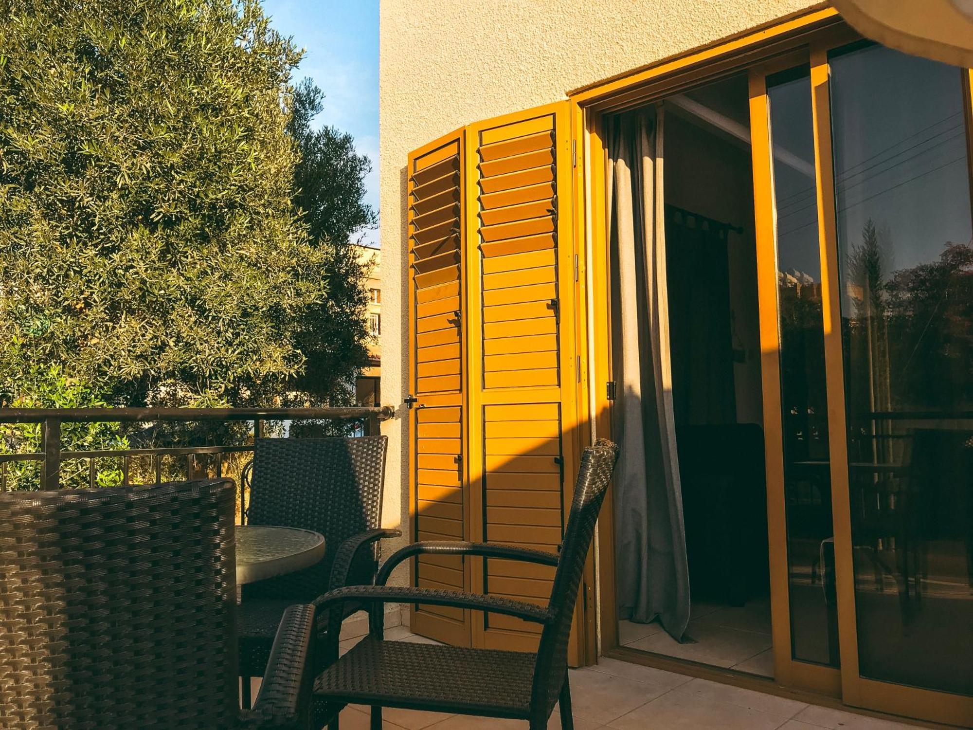 Charalambous Apartment